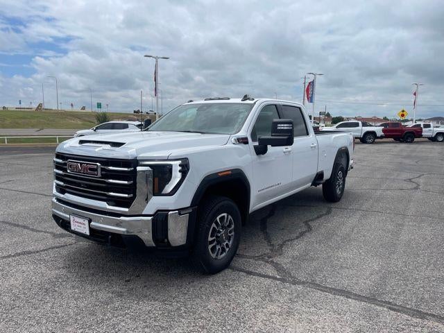 2025 GMC Sierra 2500 HD SLE in Summit White — front three-quarter view
